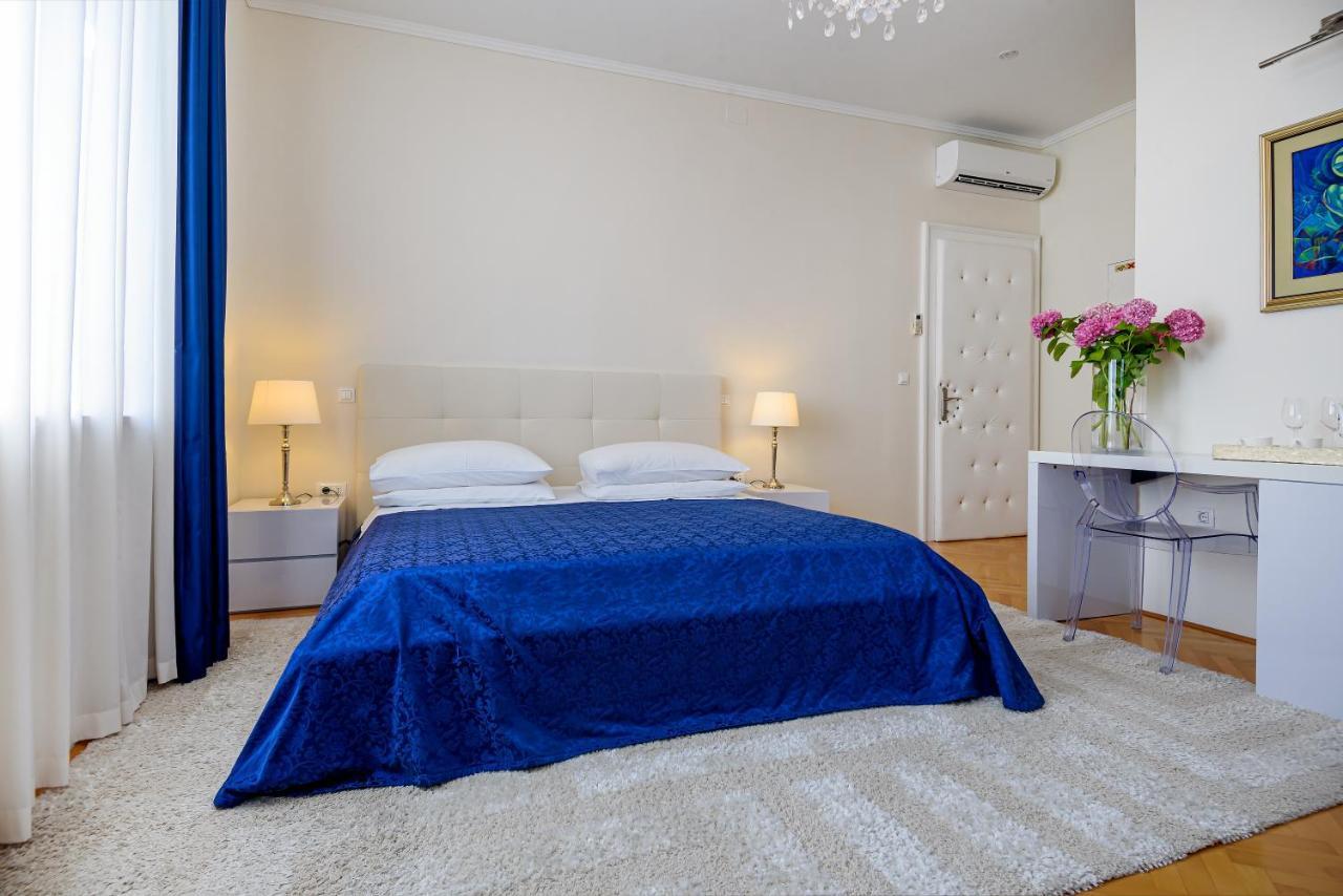 Palace Schoen Milesi - Esense Of Prestige - Private Pool - Free Parking - Old Money Style Luxury Rooms - Walking Distance To The Old Town, The Beach And All Amenities - Buralux Properties Split Eksteriør billede
