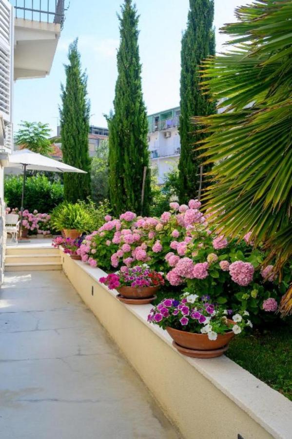 Palace Schoen Milesi - Esense Of Prestige - Private Pool - Free Parking - Old Money Style Luxury Rooms - Walking Distance To The Old Town, The Beach And All Amenities - Buralux Properties Split Eksteriør billede