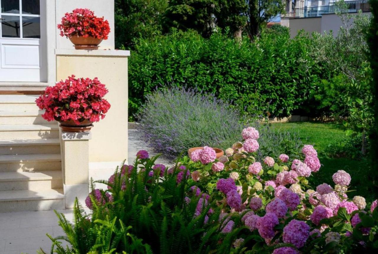 Palace Schoen Milesi - Esense Of Prestige - Private Pool - Free Parking - Old Money Style Luxury Rooms - Walking Distance To The Old Town, The Beach And All Amenities - Buralux Properties Split Eksteriør billede